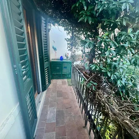Guest house Serragli Luxury Casa Di Annusca 4*