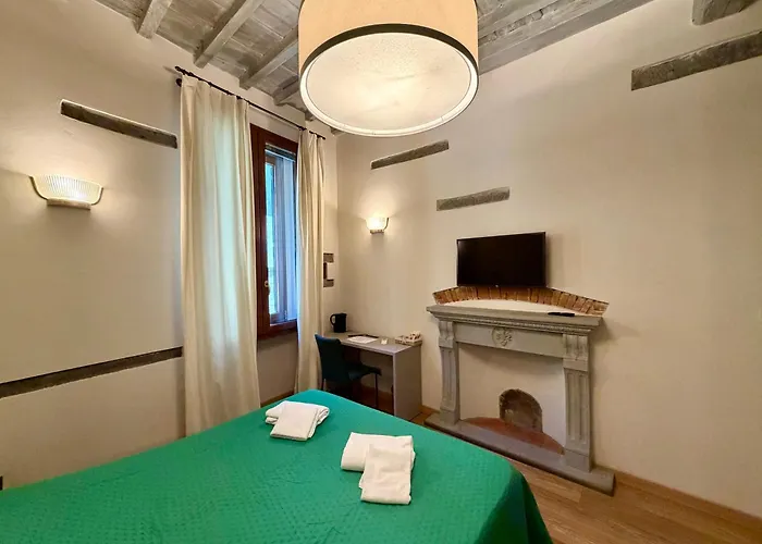 Serragli Luxury Casa Di Annusca Maison d'hôtes 4*