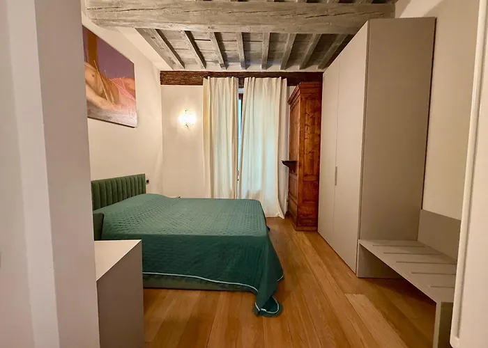 Serragli Luxury Casa Di Annusca Maison d'hôtes 4*