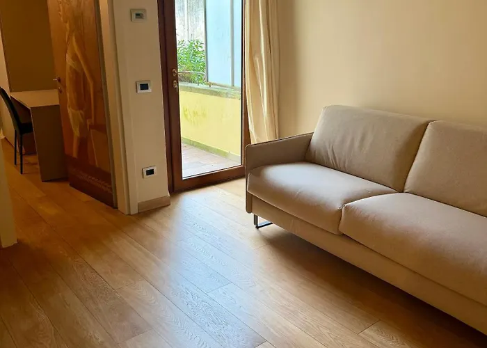 Serragli Luxury Casa Di Annusca 4*